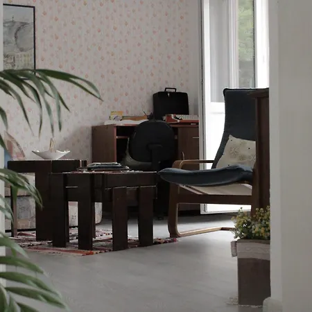 Zora S Bazenom Sa Slanom Vodom - Nova Sezona! * موستار