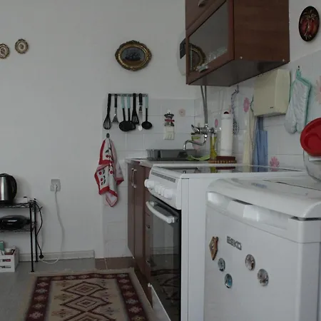 Zora S Bazenom Sa Slanom Vodom - Nova Sezona! Apartment Mostar