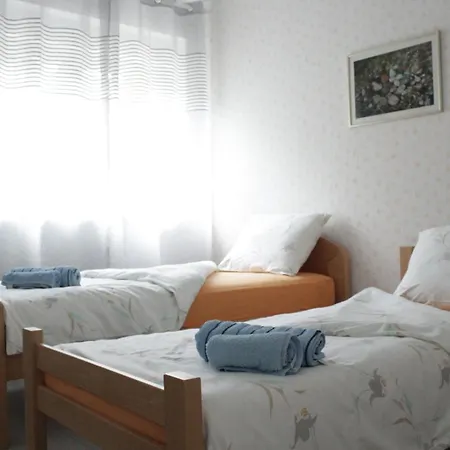 Zora S Bazenom Sa Slanom Vodom - Nova Sezona!