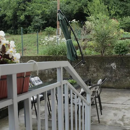 Zora S Bazenom Sa Slanom Vodom - Nova Sezona! شقة موستار