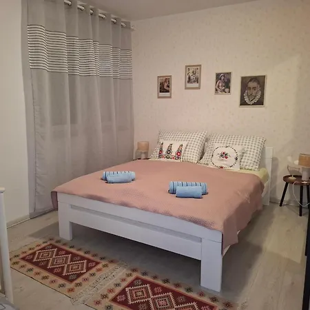 Zora S Bazenom Sa Slanom Vodom - Nova Sezona!