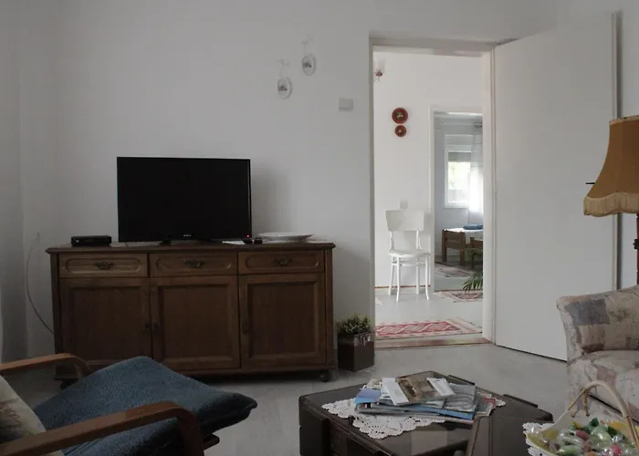 Apartamento Zora S Bazenom Sa Slanom Vodom - Nova Sezona!