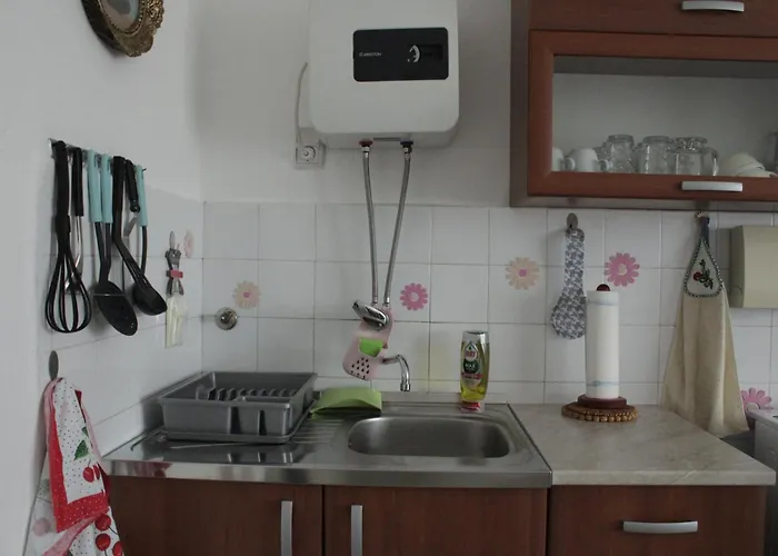 Zora S Bazenom Sa Slanom Vodom - Nova Sezona! Mostar