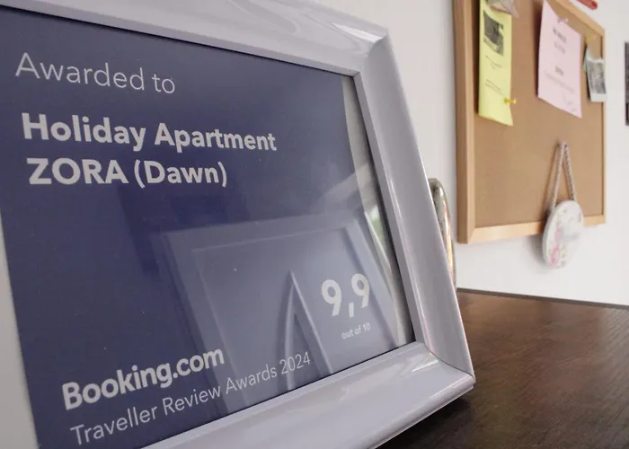 Apartamento Zora S Bazenom Sa Slanom Vodom - Nova Sezona! *