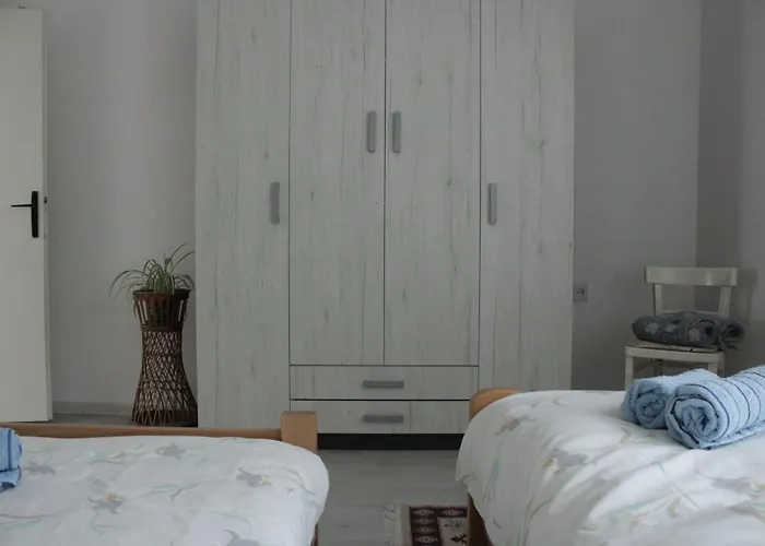 Zora S Bazenom Sa Slanom Vodom - Nova Sezona! Mostar