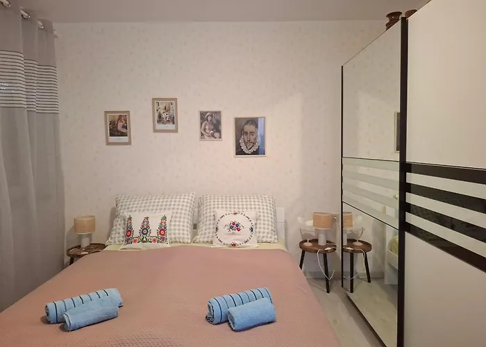 Zora S Bazenom Sa Slanom Vodom - Nova Sezona! Apartamento Mostar